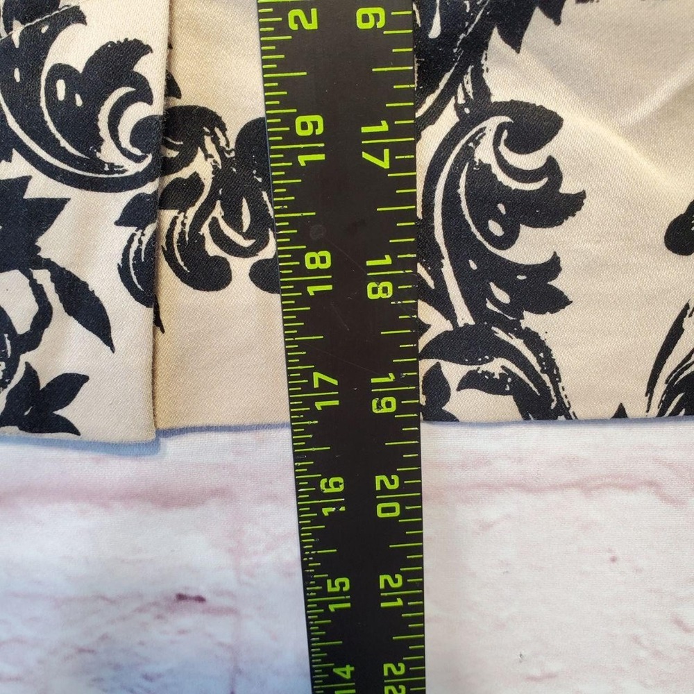 Talbots Petites Gothic Baroque Damask Print Beige Midi Pencil Skirt‎ Womens 8P - Picture 7 of 9